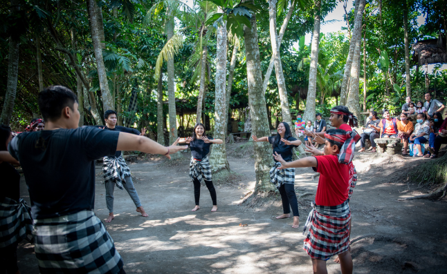 Bali Mud Wrestling Game