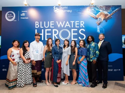 The 2022 Blue Water Heroes winners Louisa Ponnampalam and Thanda Ko Gyi with some of this year’s award finalists: Made Merta, Oh Chu Xian, Swietenia Puspa Lestari, Jessica Novia, Kong Man Jing, Anna Oposa, Alvin Chelliah and Tom Peacock-Nazil