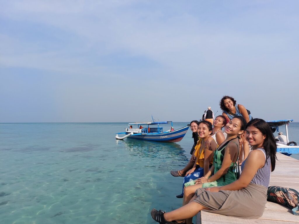 Tim kompak dengan outing